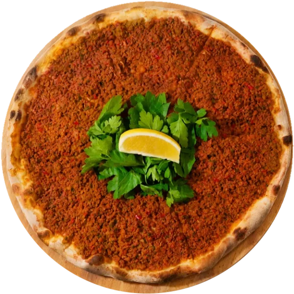 Lahmacun Pizza de HR Italy : fine garniture de viande hachée épicée, persil et quartier de citron